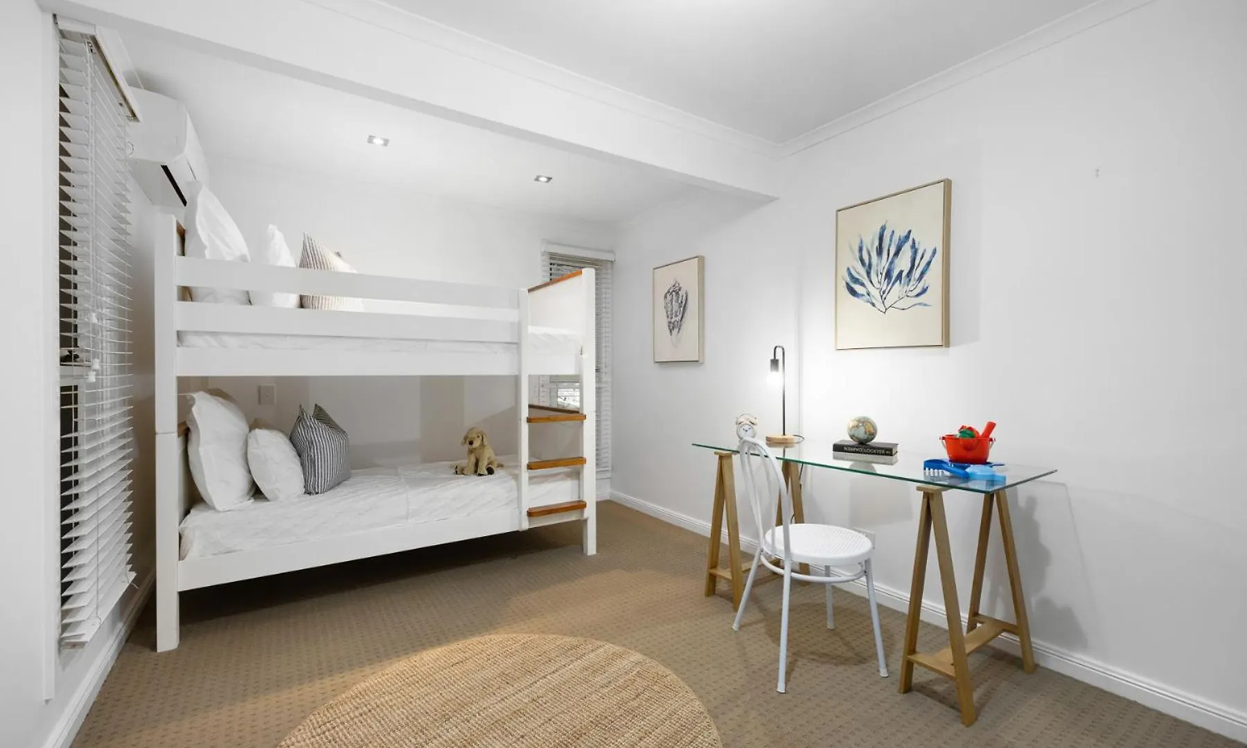 Coolum Ocean Views, Oasis Pool, Cinema & Games Room Coolum Beach Holiday home