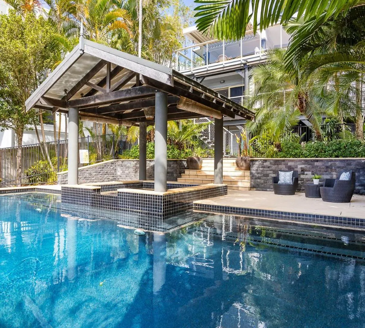 Coolum Ocean Views, Oasis Pool, Cinema & Games Room Coolum Beach Holiday home